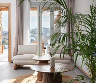 Megas Gialos Villa | Villa Lefko