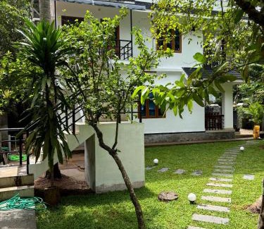Varkala House | Villa Lemon