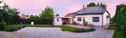 Tiszafured Bed & Breakfast | Villa Lenka
