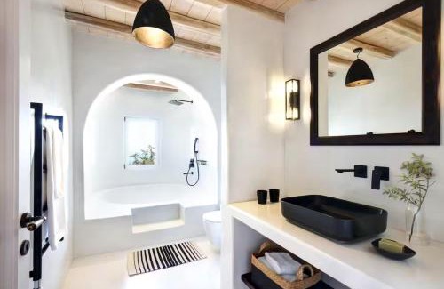 Paraga Villa | Villa Leo by ONE-Villas