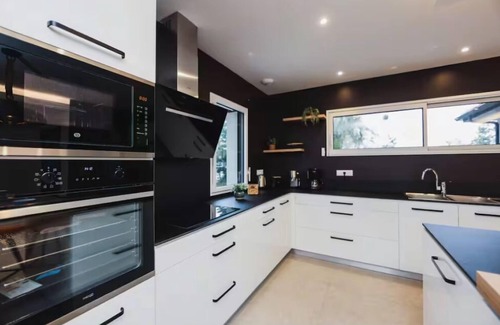 Hardelot-Plage Villa | Villa Léo, opposite the Equestrian Centre & Swimming Pool