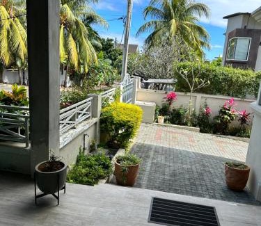 La Gaulette House | Villa Les Dauphins Lataniers