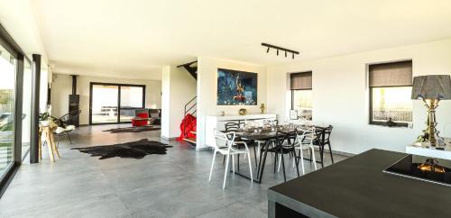Frasnes-Lez-Anvaing House | Villa Les Hauts