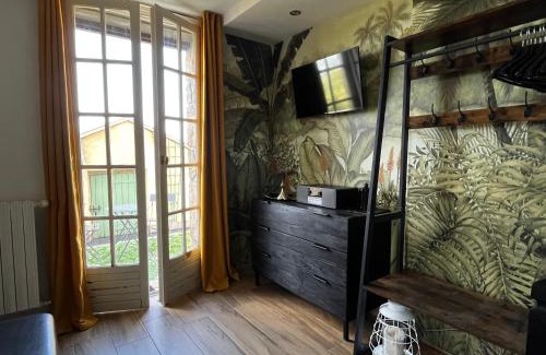 Puylaroque Bed & Breakfast | VILLA LES HAUTS VALLONS