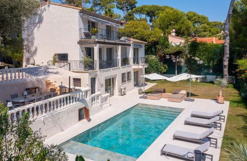 Cap-d'Antibes Villa | Villa Les Pins du Cap - Vue mer - Cap d'Antibes