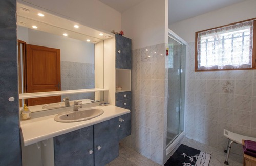 Planzolles Villa | Villa 'Les Tamaris' with Mountain View, Private Terrace and Private Garden