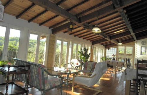 Lioux Villa | Villa "Les Vallons" with private pool, garden, and Wi-Fi