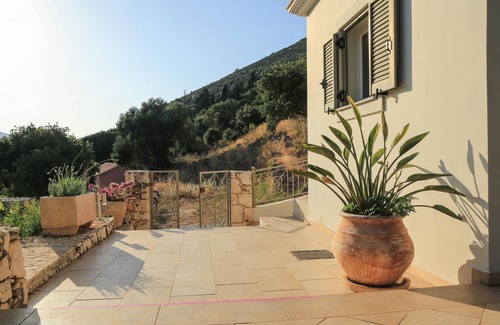 Aetos Villa | **Villa Levanta - Stunning Mountain Views, Near Agia Efimia & Myrtos Beach**