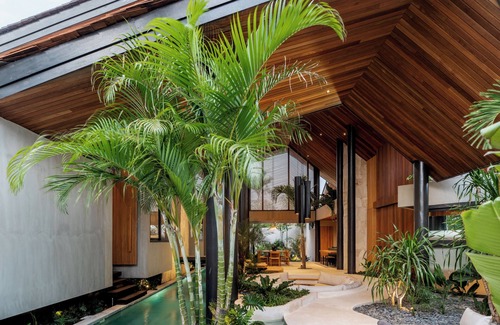 Banjar Semer Villa | Villa Levante Bali by House of Winds - Tropical Oasis near Canggu