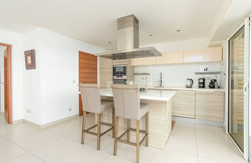 Le Diamant Villa | Villa Leynita Bay, 5 bedrooms, sleeps 12 on the beach of Diamant Martinique