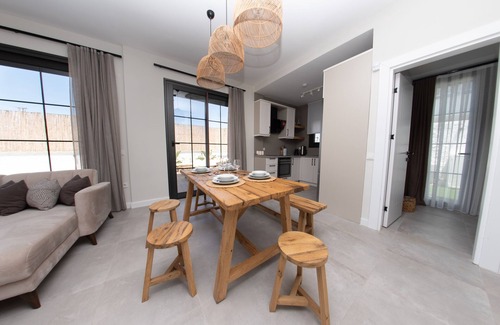 Cesme Villa | Villa Lia 1, Relaxing Design, Private pool, 350mt to the Sea