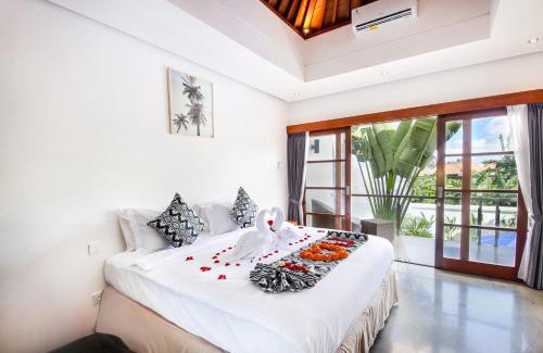 Sunset Road Villa | Villa Lilja