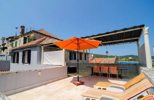 Vis Villa | Villa Limuna (50 m2 terrace with seaview)