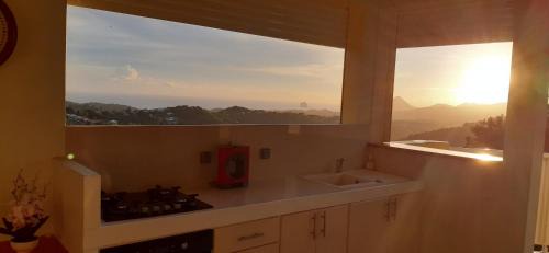 Riviere-Salee Apartment | Villa Lineddy