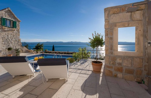 Murvica Villa | Villa Lipa-Brac - amazing villa with sea views, a pool, close to the beach