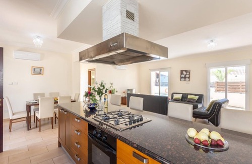 Kapparis Villa | Villa Livia - Three Bedroom Villa, Sleeps 6