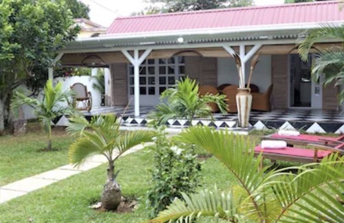 Camp Bestel Villa | villa located in the north of the island