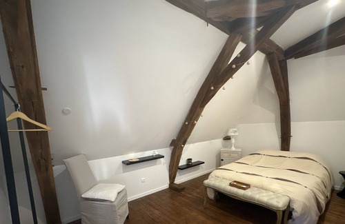 Ecommoy Villa | Villa 'Loft Haut De Gamme Kvs Concept' with Private Terrace, Shared Garden and Wi-Fi