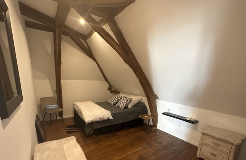 Ecommoy Villa | Villa 'Loft Haut De Gamme Kvs Concept' with Private Terrace, Shared Garden and Wi-Fi