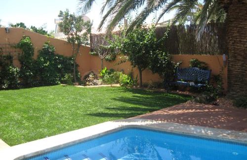 Cala en Porter Villa | Villa Los Cerezos Private Pool
