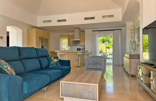 Arcos de la Frontera Villa | Villa Los Olivos - Ole Solutions
