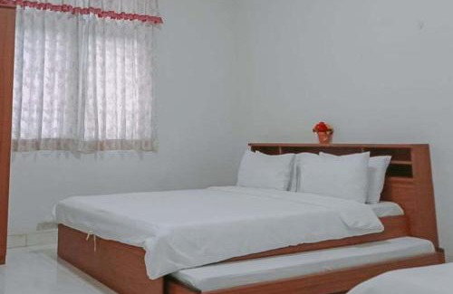 Cipanas Hotel | Villa Lotus E06 Syariah RedPartner