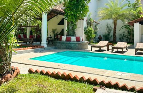 Parra Villa | VILLA LOU GOA Heritage Portuguese House 1903 With Pool