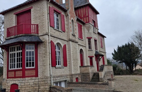Bar-sur-Aube Villa | Villa Louis Comte