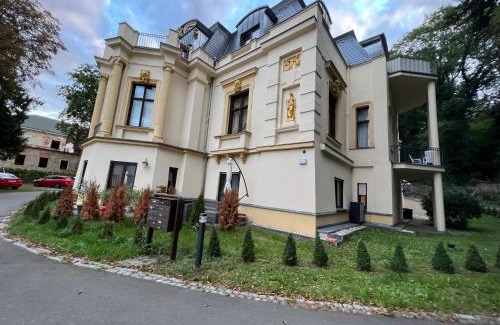 Gera Apartment | Villa Louis Hirsch