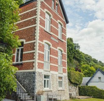 Bohon Villa | Villa Louise