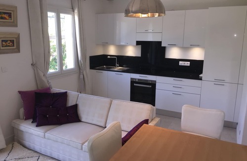 Villeneuve-Loubet Bed & Breakfast | Villa Louise-Rose