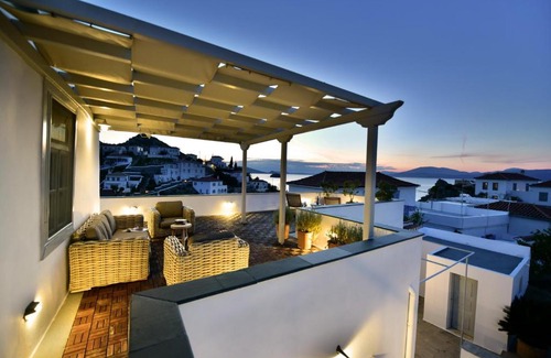 Hydra Villa | Villa Loukia