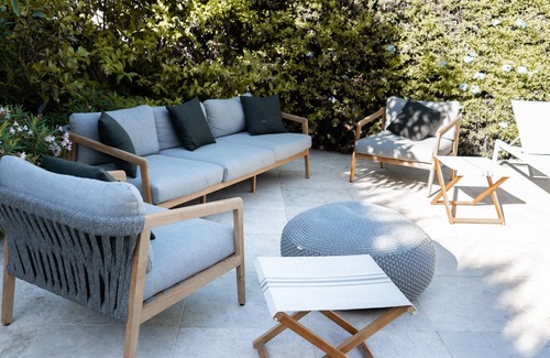 Golden Mile Villa | "Villa Lovaina" close to the Beach with Pool, Terrace & Wi-Fi