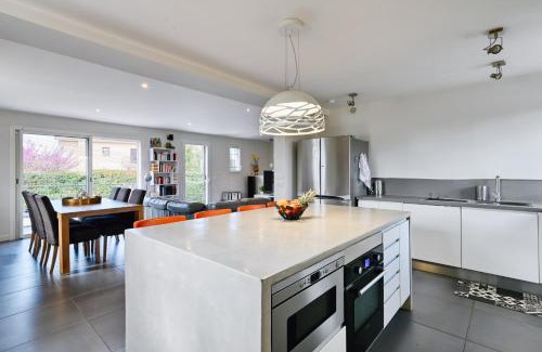 Les Trois Lucs Villa | Villa Lucet Furnished house