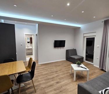 Slavonski Brod Bed & Breakfast | Villa Lucia - Apartments&Rooms