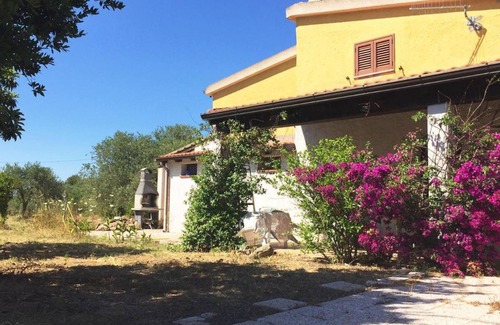 Alghero House | Villa Luminosa by Interhome