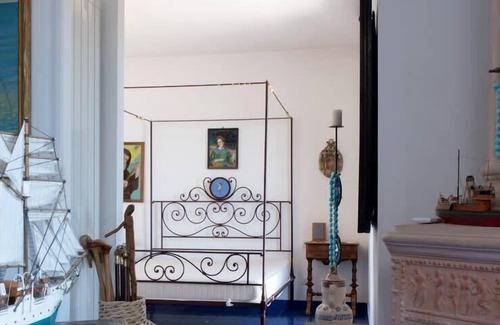 Tremiti Islands Villa | VILLA LUNA MATANA - LUCIO DALLA HOUSE
