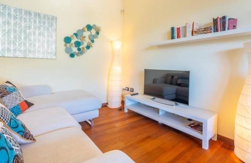 Eden Rock Villa | Villa Luna, Chia Eden Rock Wifi A / C