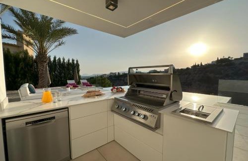 Cumbre del Sol Villa | Villa LunaMar by Heidi Chalets