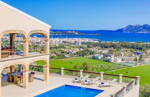 Pollensa Villa | Villa Lux by Sealand Villas