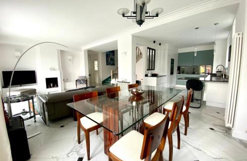 Riou - Petit Juas - Av de Grasse Villa | Villa Luxe piscine centre de Cannes