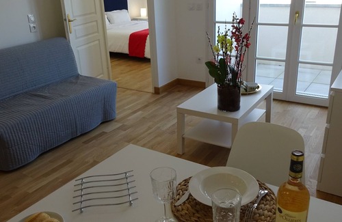 Saint-Cyr-l'Ecole Apartment | Villa Médicis Saint-Cyr-L'école