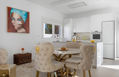 Poblado Sancti Petri Villa | Villa 'Maria Jose' with Lake View, Wi-Fi and Air Conditioning