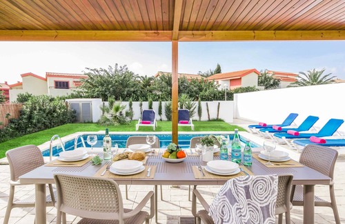 Cala'n Bosch Villa | Villa Marinda - Four Bedroom Villa, Sleeps 4