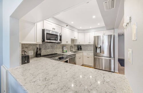 Madeira Beach Condo | Villa Madeira 306 - Beach Front with gorgeous updates - Close to John's Pass!