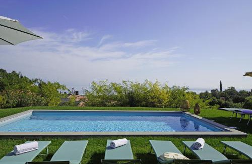 Monte Villa | Villa Madeleine