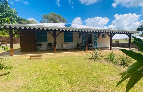 Le Lamentin House | Villa Madikera