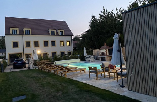 Magny-le-Hongre House | VILLA MAGNYSOLAR 2 Near Disneyland Paris