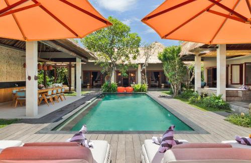 Dyanapura Villa | Villa Mahkota Seminyak