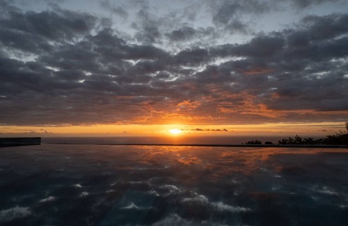 Petite-ÃŽle Bed & Breakfast | Villa Maho with breathtaking views